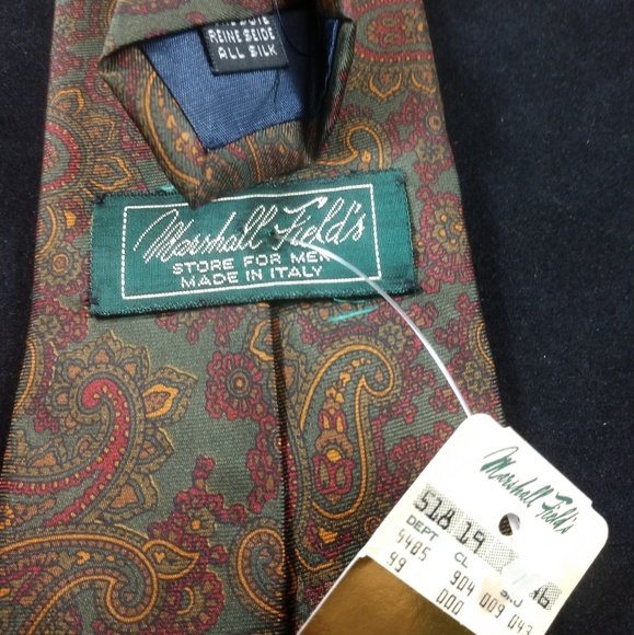 Marshall Field's men's silk tie in Paisley design - Picture 4 of 7